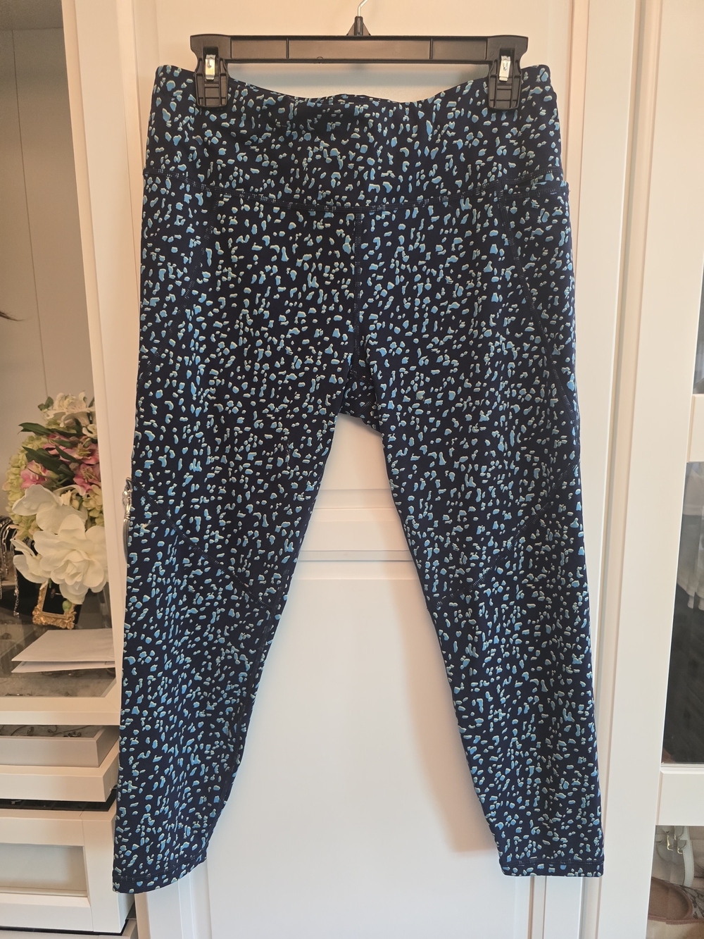 ROAM Navy Leggings with Turquoise Priarie Print